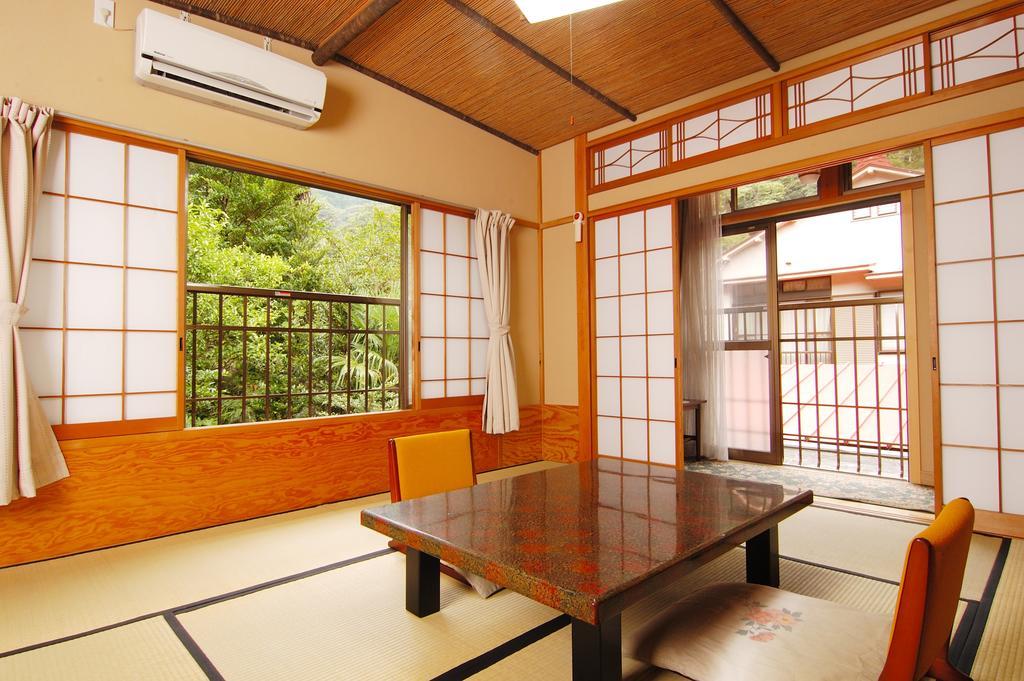 Hotel Sansou Nagisa Isehara Pokoj fotografie